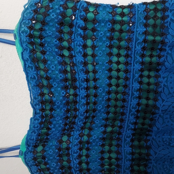 BCBG maxazria Manuela embroidered sequin lace blue/green dress size 6 - Picture 2 of 12